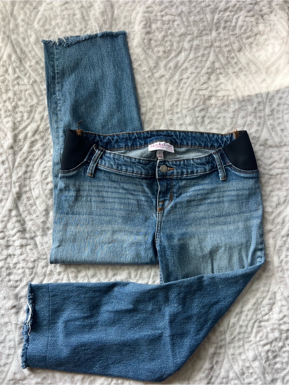 Isabel Maternity by Ingrid & Isabel 90s Straight Jeans Size 6 Light Wash